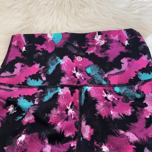 Lululemon Align Floral 28” pant - Picture 2 of 4